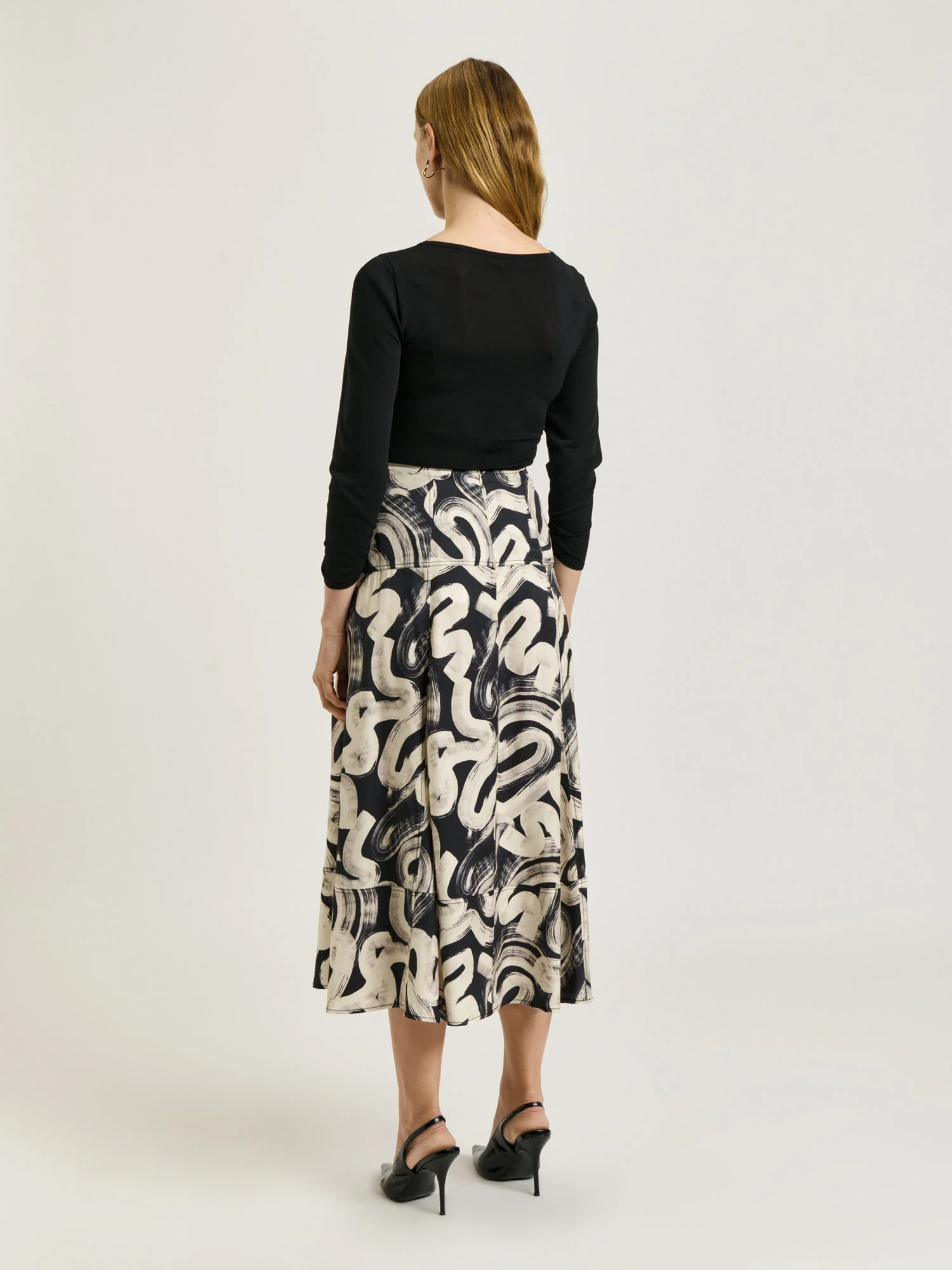 BLACK ABSTRACT BRUSH MIDI SKIRT - Image 3
