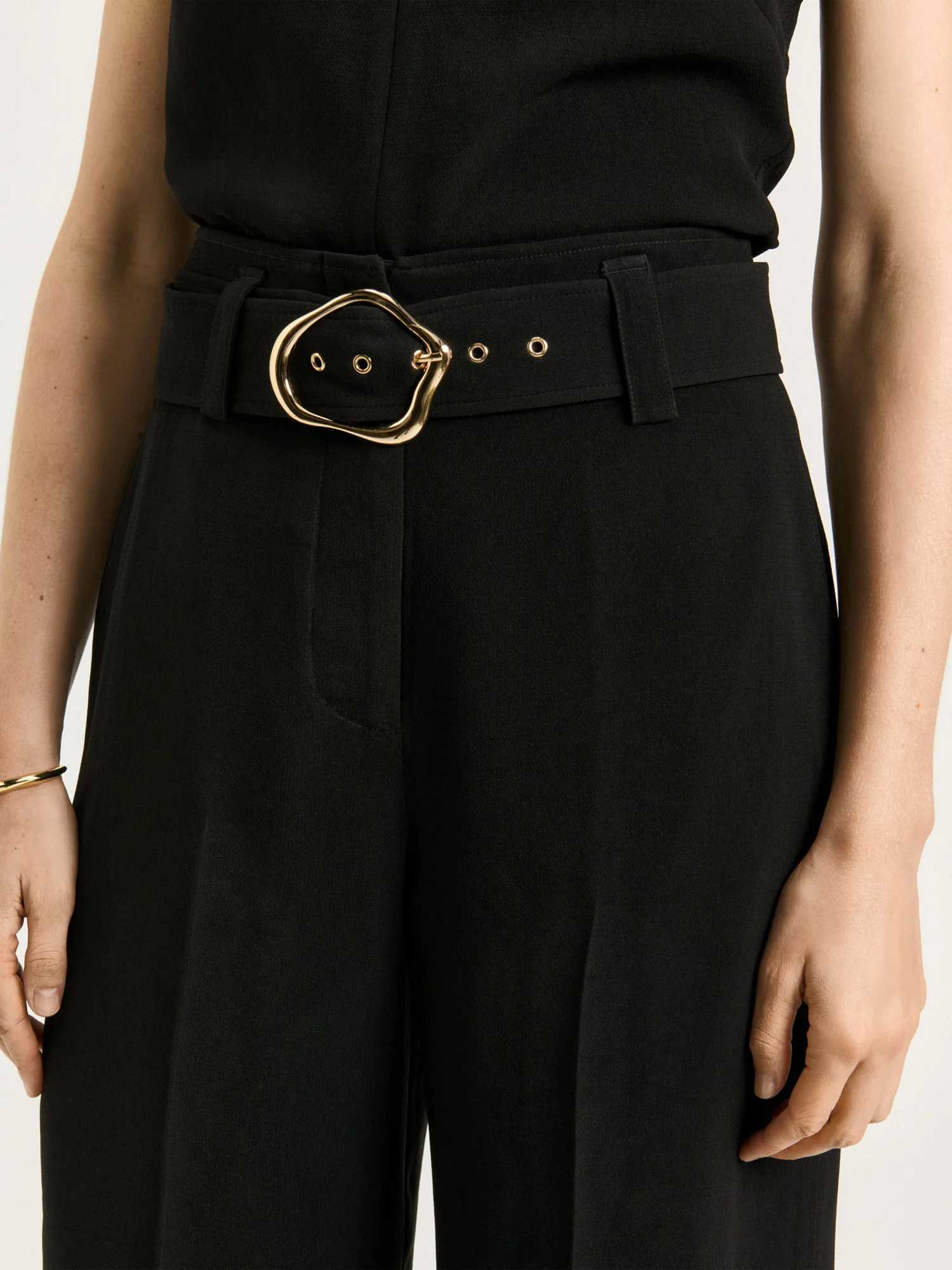 DOUBLE CREPE BELTED CROPPED PANT - Image 4