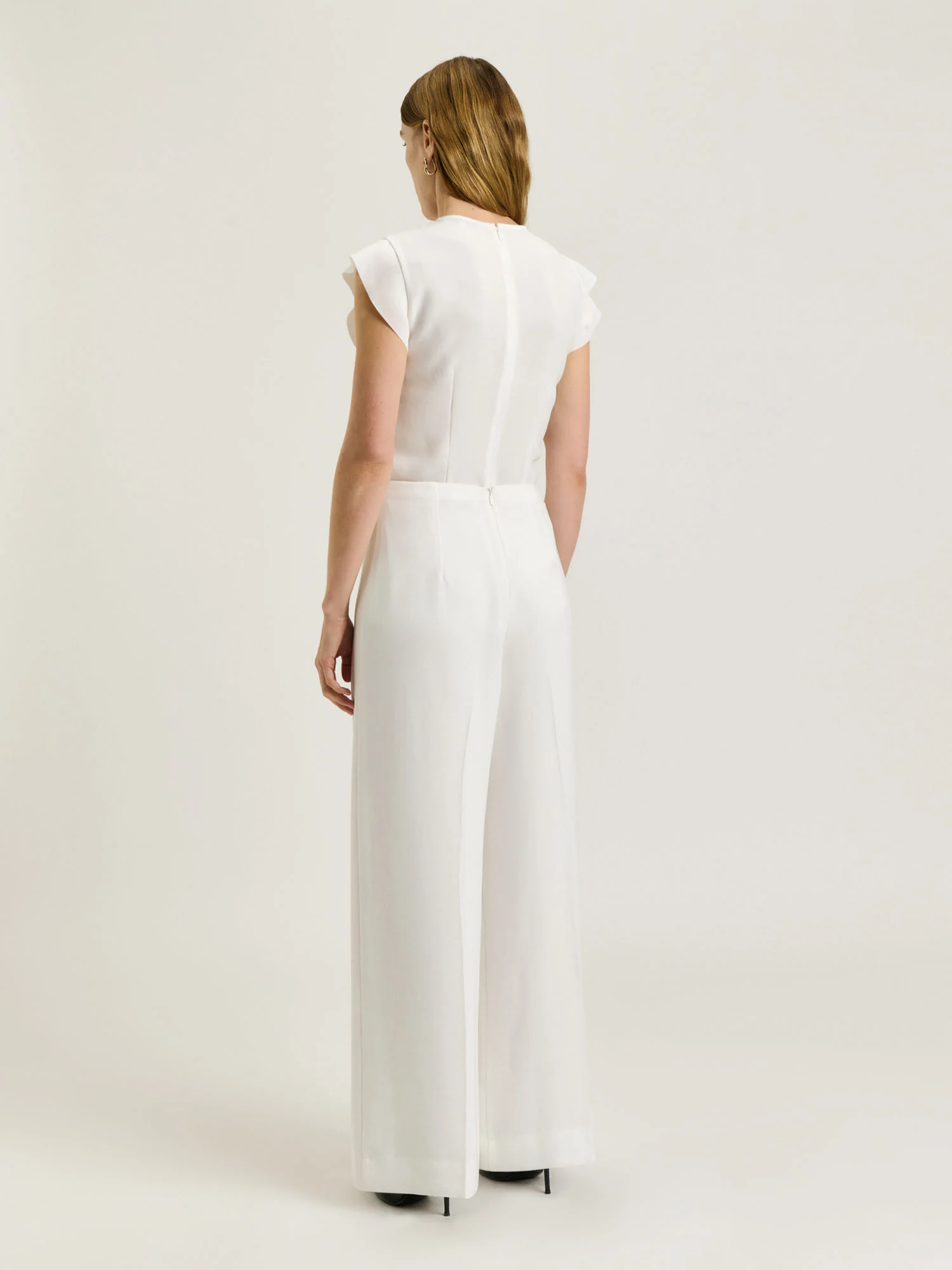 DOUBLE CREPE V NECK TOP - Image 7