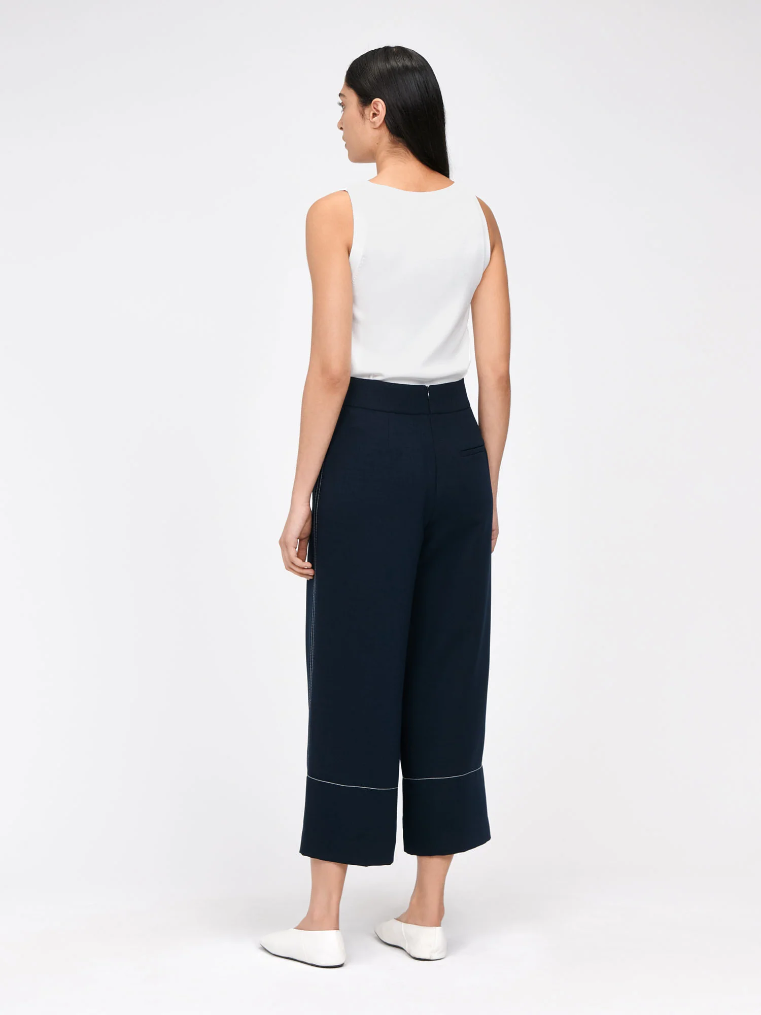 DOUBLE WEAVE TOPSTITCHED CROPPED PANT - Image 3