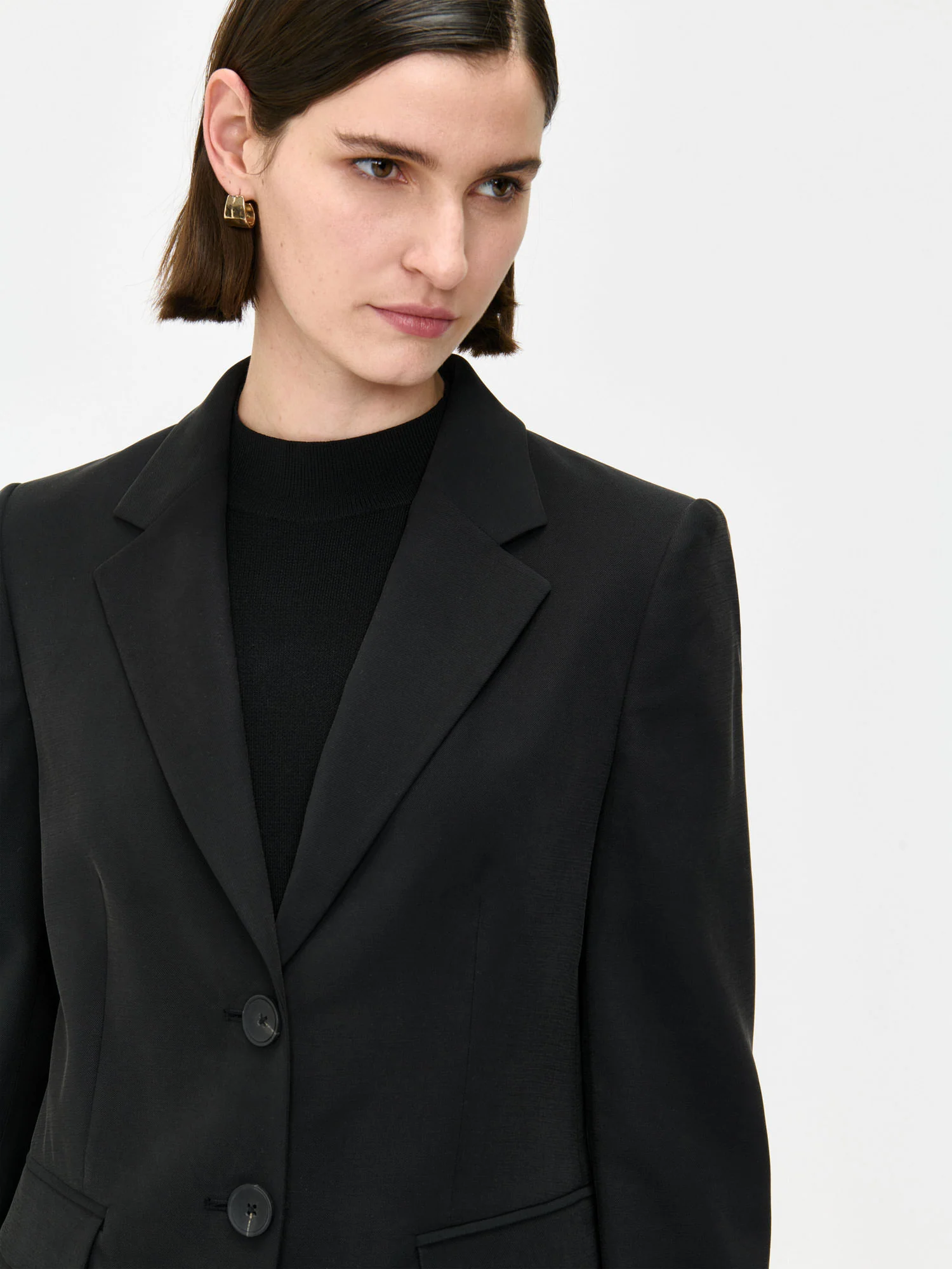 DRAPEY ECOVERO VISCOSE SEMI FITTED BLAZER - Image 3