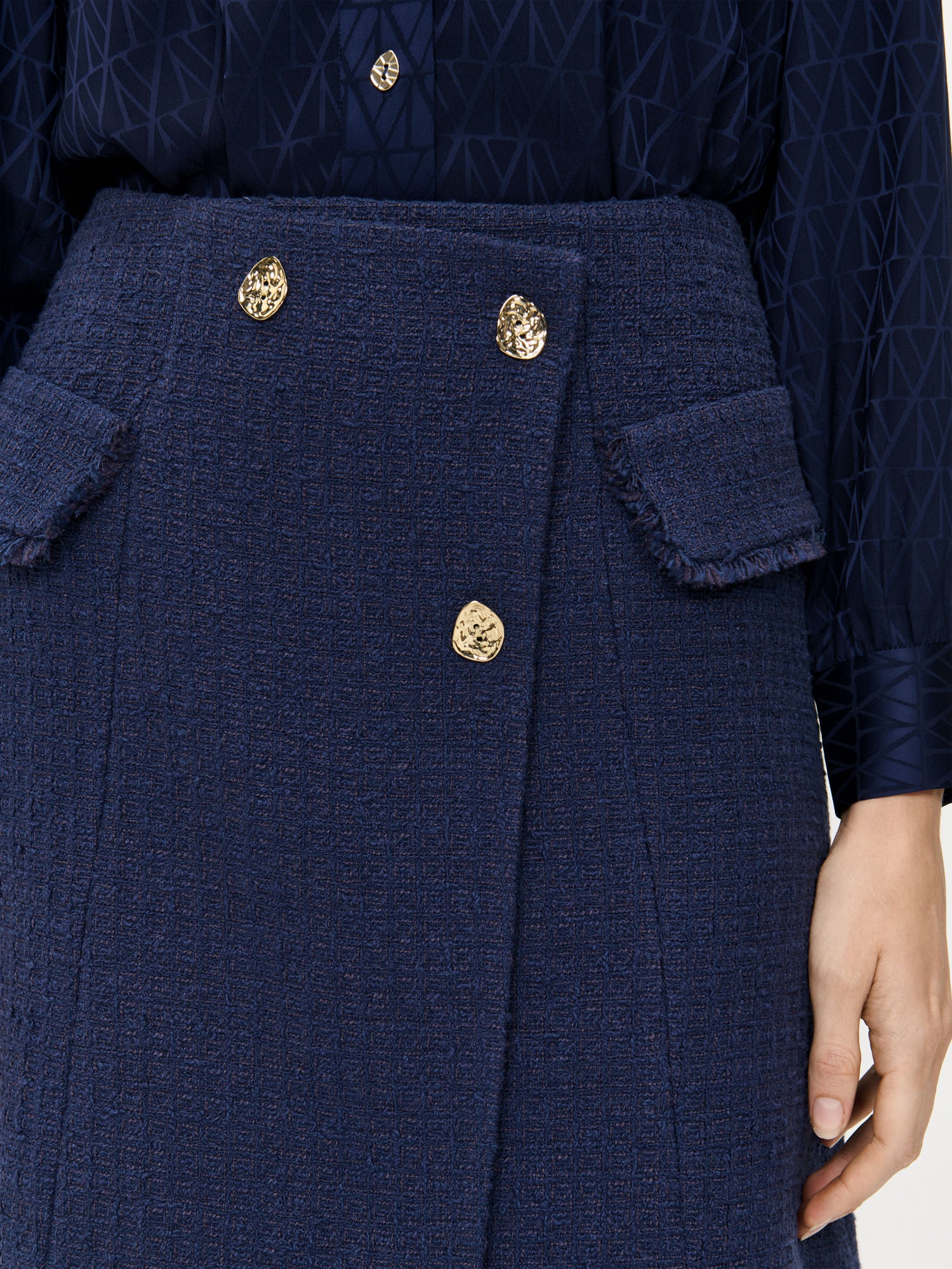 EUROPEAN TWEED BUTTON WRAP SKIRT - Image 4