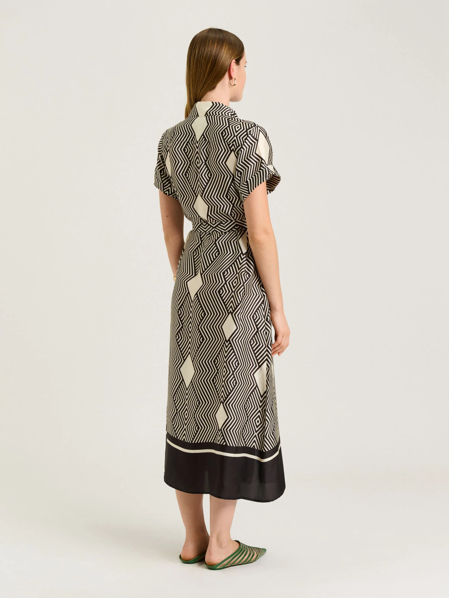 GEO TILE BORDER SHIRTDRESS - Image 5