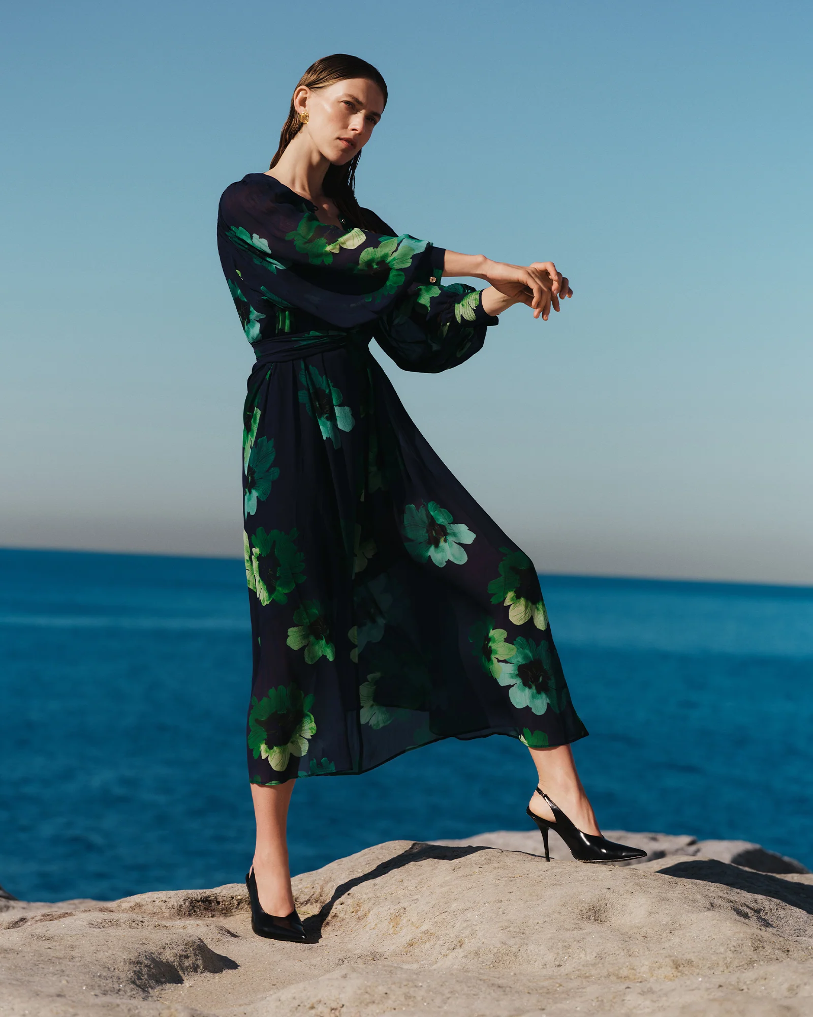 INDIGO WATER POPPY GEORGETTE MIDI DRESS - Image 4