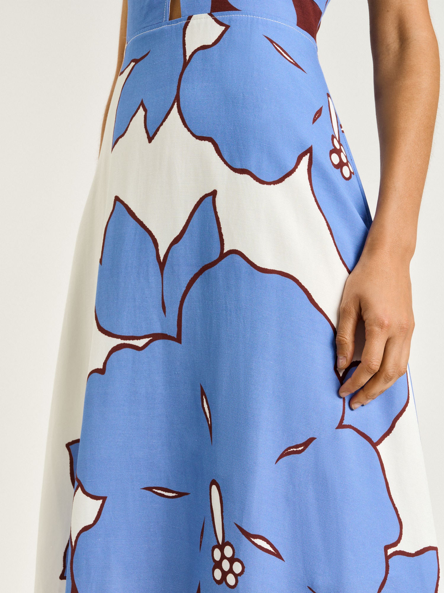 LILAC POINSETTIA RUFFLE NECK MIDI DRESS - Image 4