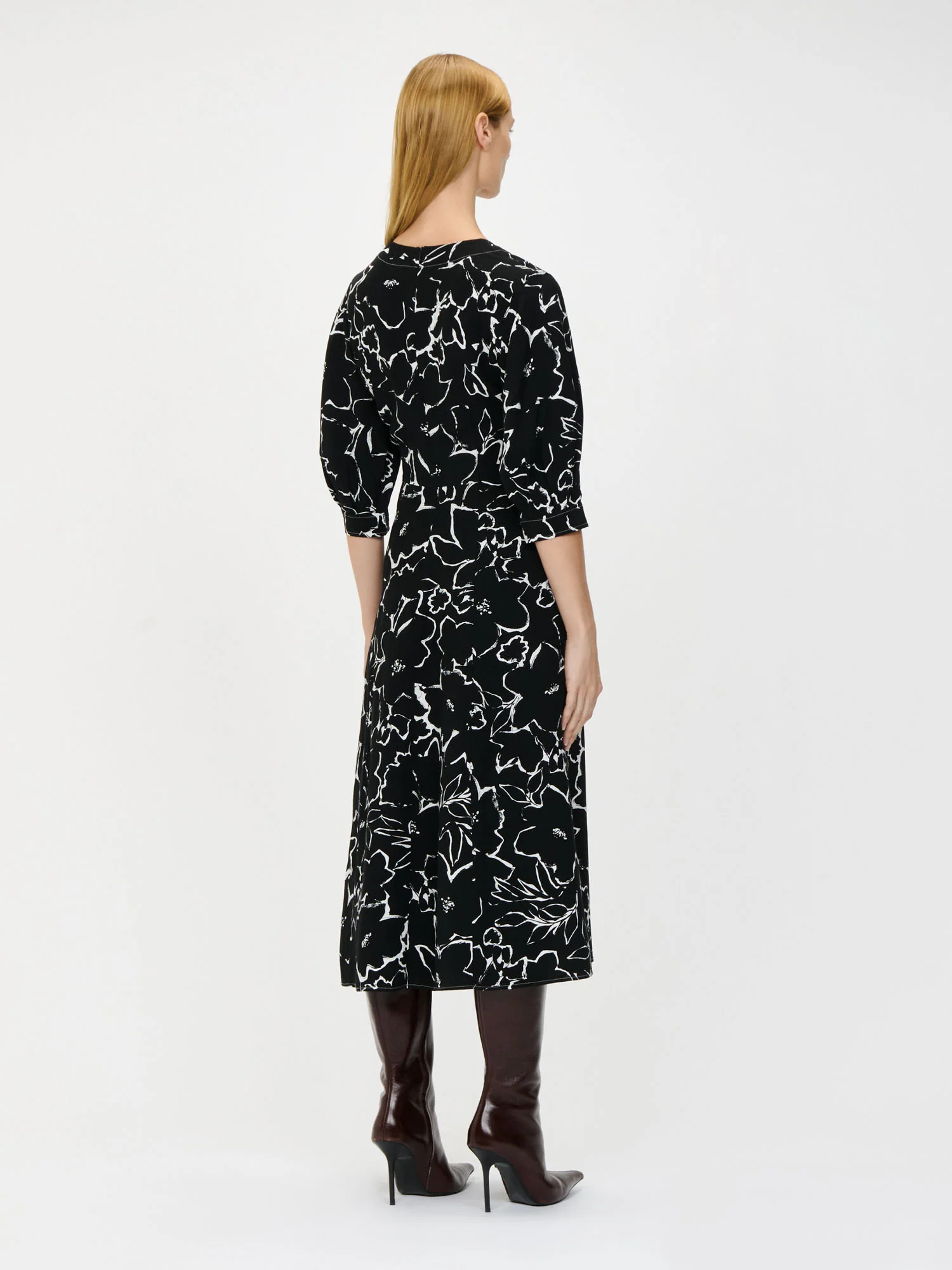 MONOCHROME BLOOMS MIDI DRESS - Image 4