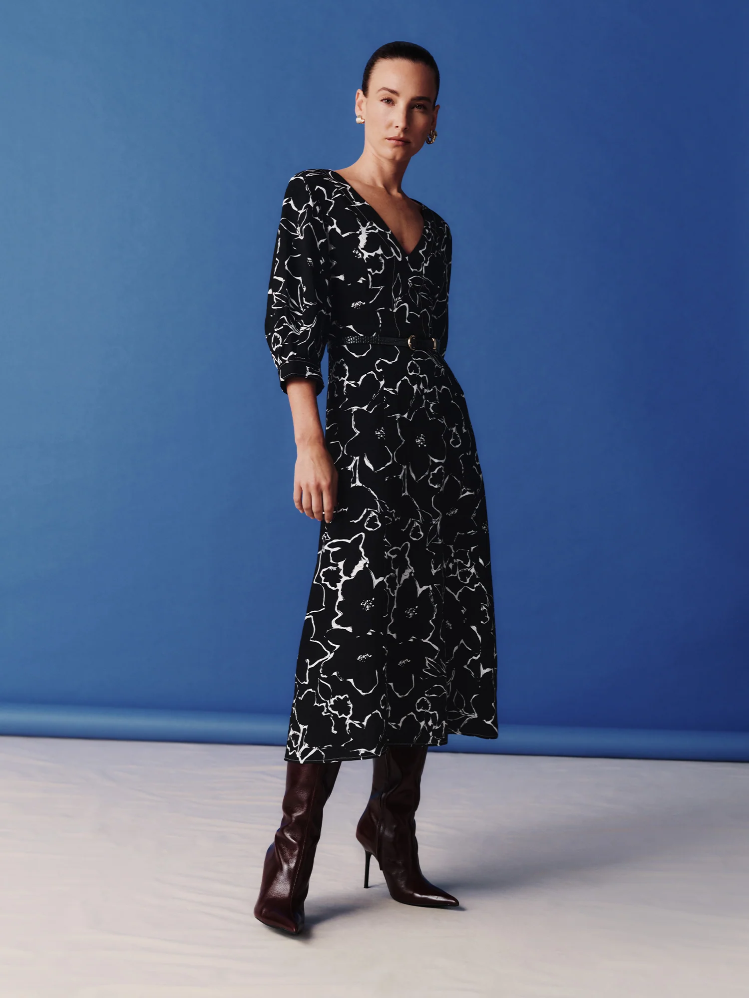 MONOCHROME BLOOMS MIDI DRESS - Image 5